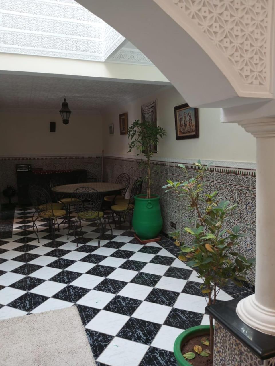 Duplex Style Riad Residence Avec Piscines Marrakesh Exterior photo